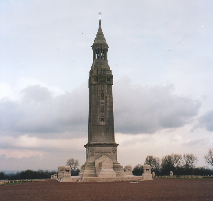 Notre Dame de Lorette, heuvel des doods - KLIK VOOR EEN VERGROTING